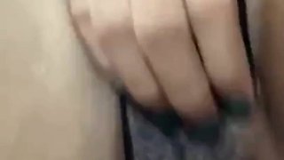 Sebelum Mandi Colok Memek Dulu Sampai Basah