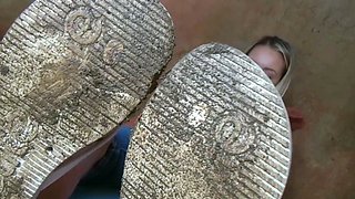 Amateur Foot Fetish Girlfriend Sucks and gives a Footjob
