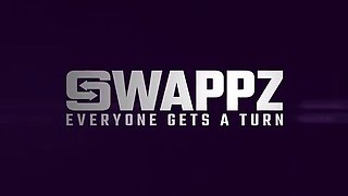 Perfect MILF Annie King Gets Rough Deep Throat Fuck in 4K - Swappz Group Sex