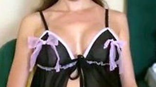 amateur blonde solo webcam