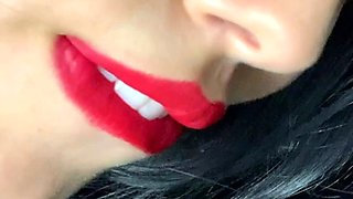 Close up amateur masturbating solo