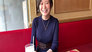 M624g07 Boyish with Short Hair, Too Erotic Breasts and Constriction