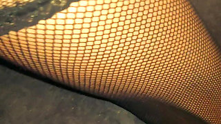 Wife's legs spread - the beginning of the night