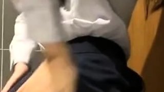 Hot Chinese masturbate in toilet during work