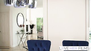 Addison's feet action