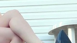 SnowPrincess aka snowpriness OnlyFans - A sexy dangling