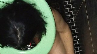 Sexi Wife Taking Enormous Load of Piss on Face
