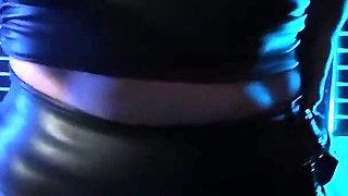 Pretty Sub Gets Electric