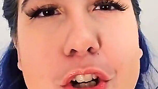 POV Worshiping a Giantess' Feet so You Don't Get Eaten Alive