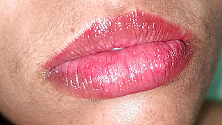 married women showing cute llip for her boyfriend