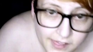 Close up MILF masturbation