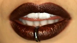 Blond Olivia Screwing In The Bed With Her Titties - Elaine Meadors