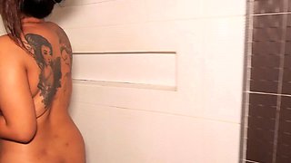 Amateur Thai thot showering and fucking