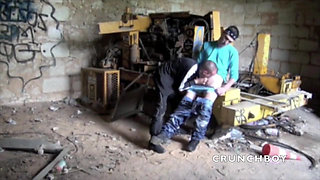 Senaker submssion outdoor by his best friend