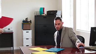 Secretary wants hot dick