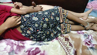 Hot Wife Give Handjob and Cumshoot