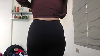 Big Ass 18 Y.o College Girl