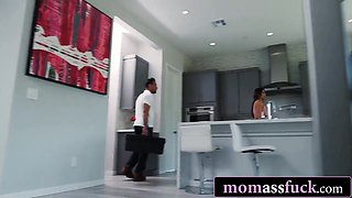 Torrid and Perspiring COUGAR Pays for AC Repair with a Deep Assfucking Nail