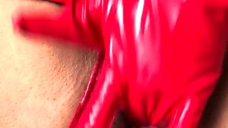 Big boob brunette masturbates on webcam
