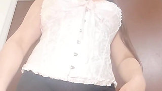 Giant Cameltoe Latina Stepmom Masturbates