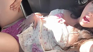 il me prend dans la voiture avant de le faire a la maison