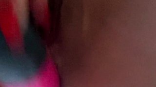 Webcam fun mature brunette with toys cum on cam