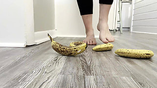 Banana Crush with Feet