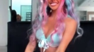 Horny Webcam Babe Solo Masturbation