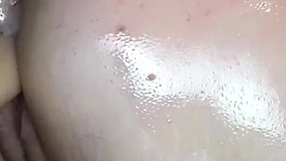 Thick Slut Makes a Big Squirt While Plays with a Sex Machine