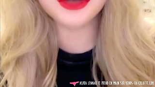 Vends-ta-culotte - Humiliation and insults session for a submissive man by a young French dominatrix