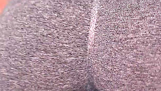 Cameltoe Fetish in Yoga Pants Part 1