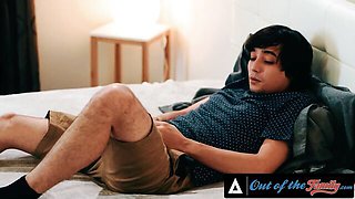 Bubbly Chloe Cherry - reality xxx - Out Of The Family