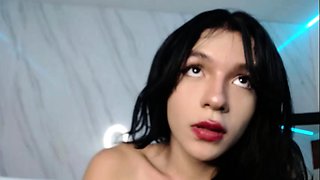 Amateur Webcam Teen Masturbates And Teases