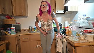 Housework Pee Desperation