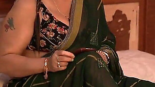 Indian Old Step Uncle Fucks Beautiful Aunty! Indian Sex