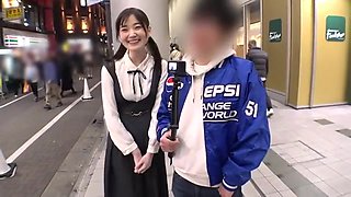 清純派美女が彼氏の隣でバイブオナニー、他人棒咥えてNTRエッチ