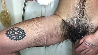 cockteau twink hairy bush bath