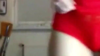 Intense Booty Shaking: Sexydea's Seductive Twerk Show