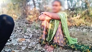 Indian Village Stepsister Sex in Jungle, Stepsister Fucked by Stepbrother, She Wants to Get Pregnant, Hindi Sexx Video