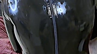 Fucktoy Sucks Master off