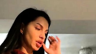 Hot brunette from squirt masturbating on webcam