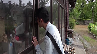 A Mature Woman Who Wants the Warmth of Human Skin Applies for Av Serious Iki Sex That Shakes Big and Shakes Her Hips