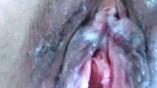 Creamy Amateur Brunette Pussy Close-Up on Webcam