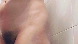 She Bathes and Masturbates and Records Herself to Send It to Her Lover