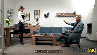 DADDY4K. Fucking my BF's daddy instead of reading books