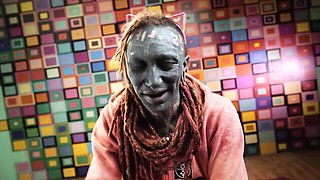 Watch indescribable Lily Lu's video