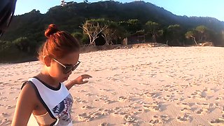 Big ass Thai amateur GF beach visit and homemade sex tape