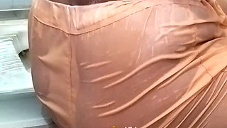 Desi Indian Saira Aunty Bathing, Indian Women Bath, Housewife Bathing and Washing Her Tight Pussy with Soap