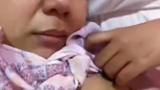 Muslim gets by her boss until she cums