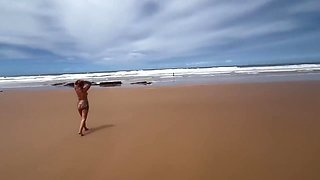 Eu E Minha Amiga Tiramos O Biquini No Meio Da Praia Da Bahia E Demos Pra Todos Os Machos Que Estavam 11 Min With Loira Luxx